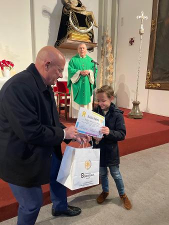 Cofradía Borriquilla Granada: La Cofradía celebra la Festividad de la Candelaria con una multitudinaria jornada protagonizada por los más pequeños