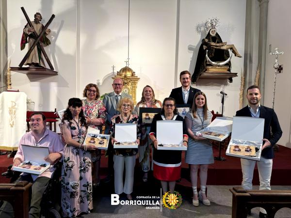 Cofradía Borriquilla Granada: RECONOCIMIENTO A LOS HERMAN@S QUE HAN CUMPLIDO XXV AÑOS EN LA COFRADÍA