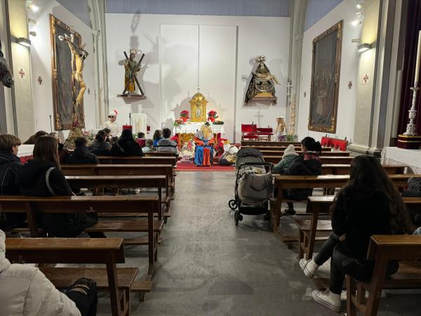 Cofradía Borriquilla Granada: EL REY GASPAR HA VISITADO SAN ANDRÉS