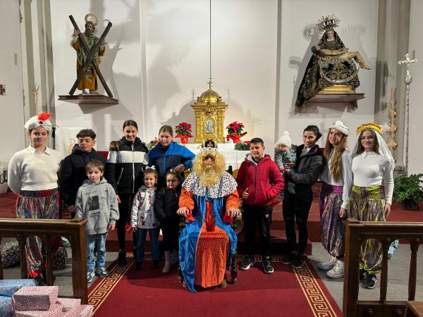 Cofradía Borriquilla Granada: EL REY GASPAR HA VISITADO SAN ANDRÉS